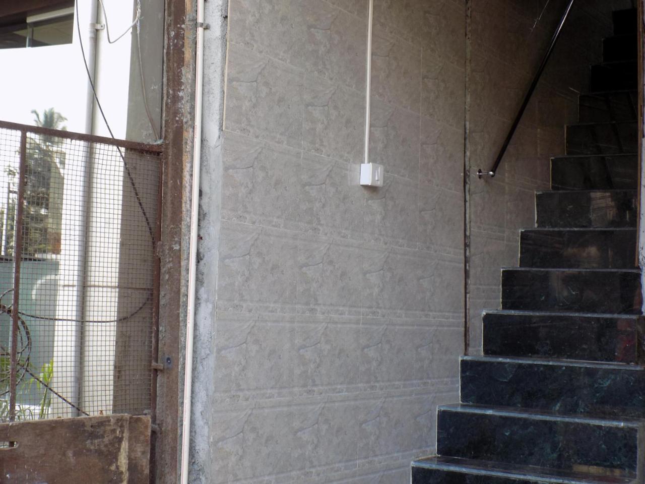 Metro Inn Dormitory Mumbai Exterior foto